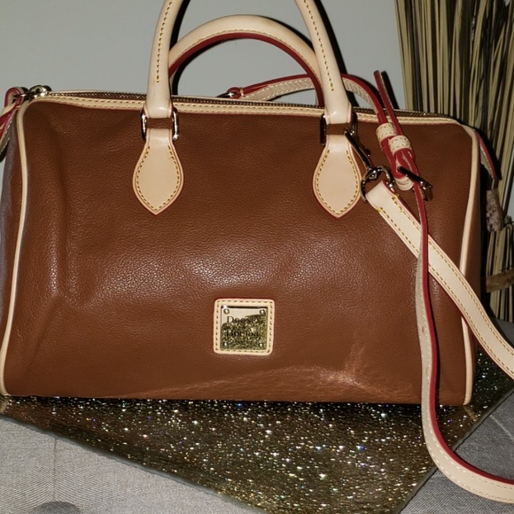 Dooney & Bourke Handbags - Dooney & Bourke bag